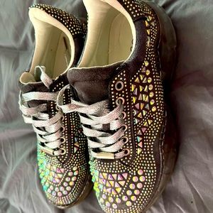 La Sheelah sparkling sneakers